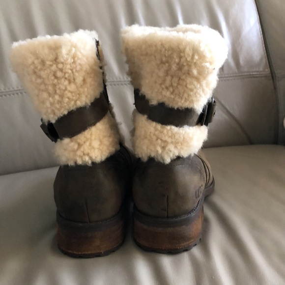 Women’s Ugg Boots size 7 - Picture 5 of 7